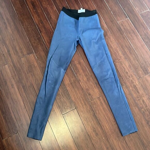 Alexis Pull On Blue Leather Leggings - Black Elastic Waist Band Size Medium - Picture 1 of 5